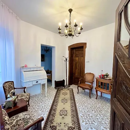 Szálloda Beehive And Coworking *