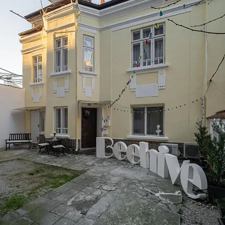 Beehive And Coworking Szálloda *