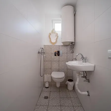 Beehive And Coworking Готель