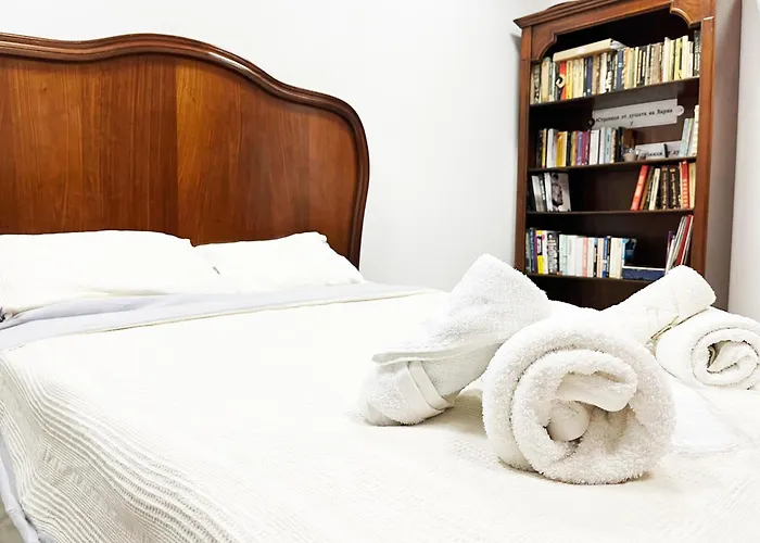 Beehive And Coworking *